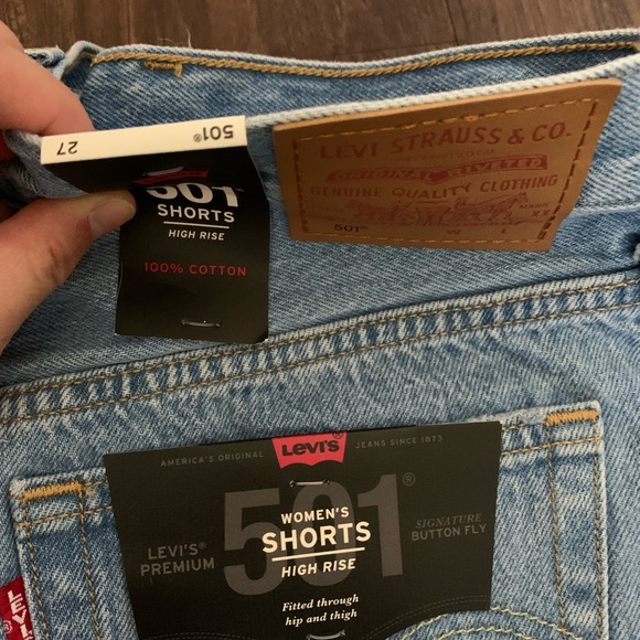 Women’s Levi’s 501 High Rise Shorts Size 27 NWT - Picture 5 of 5